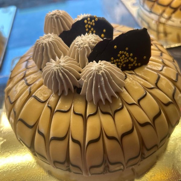 Mawa kulfi cake