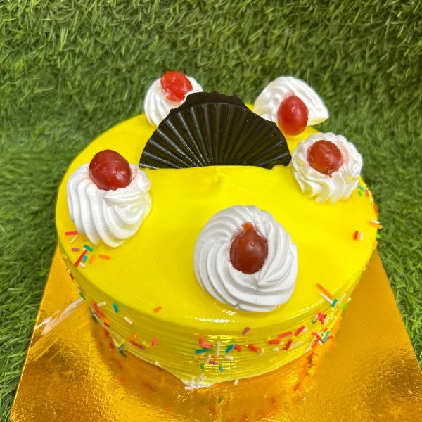 Pineapple cake