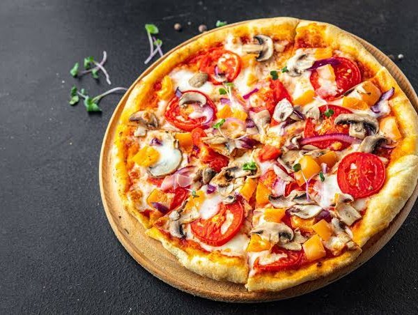 Veg cheese pizza