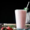 STRAWBERRY LASSI