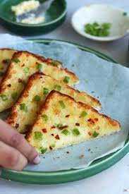 Cheese chilli toast