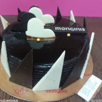 Designer choco delight cake + Popper 40 inch + Sparkle candle 