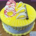  Pineapple Celebration Cake Small + Popper 40 inch + Sparkle candle 